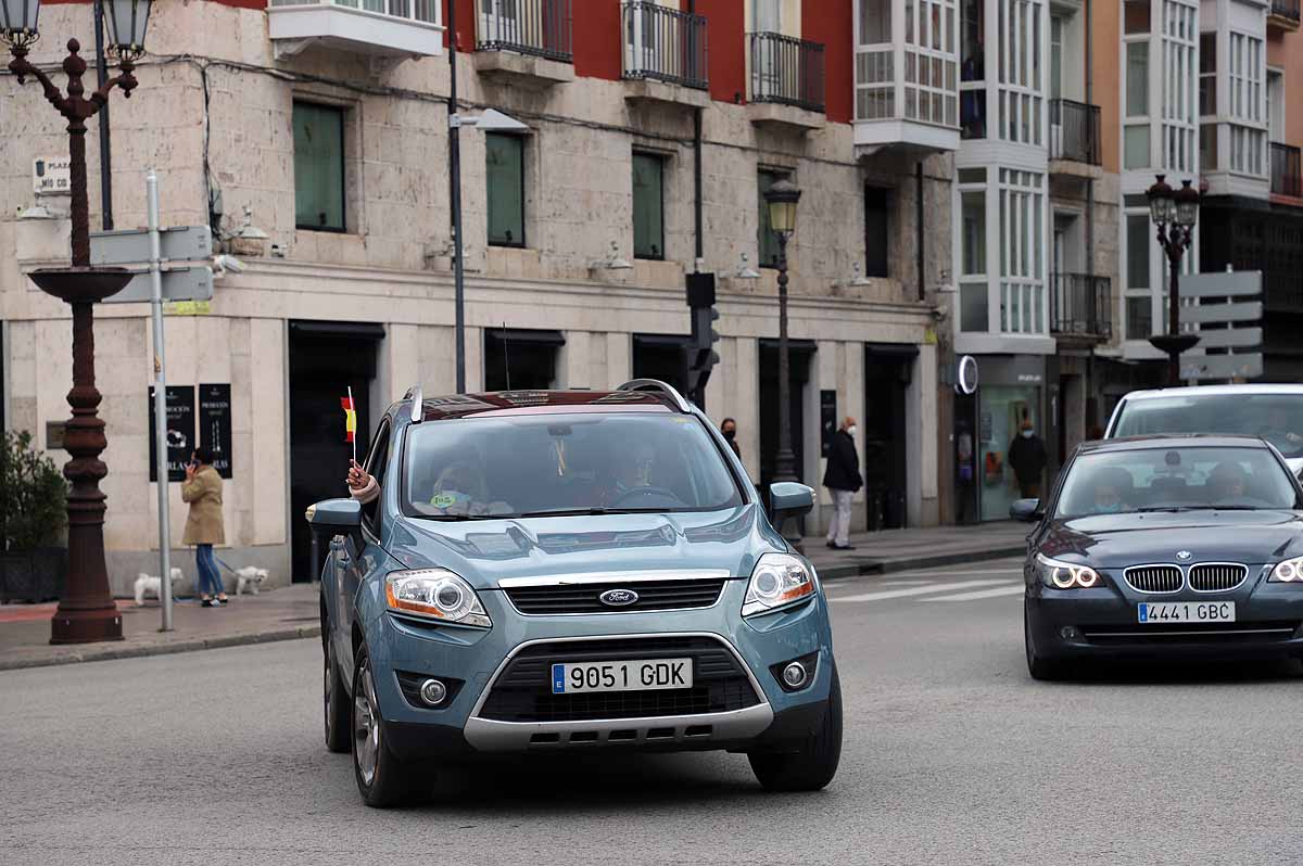 Fotos: Imágenes de la caravana de Vox en Burgos