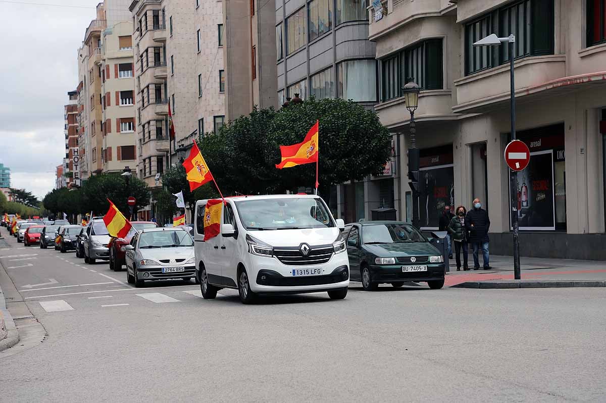 Fotos: Imágenes de la caravana de Vox en Burgos