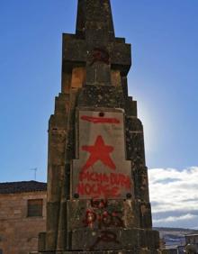 Imagen secundaria 2 - Sucesos en Burgos:La iglesia de Santa María la Real de Sasamón, objeto del vandalismo esta madrugada