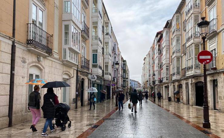 La lluvia marca el primer día de confinamiento en Burgos