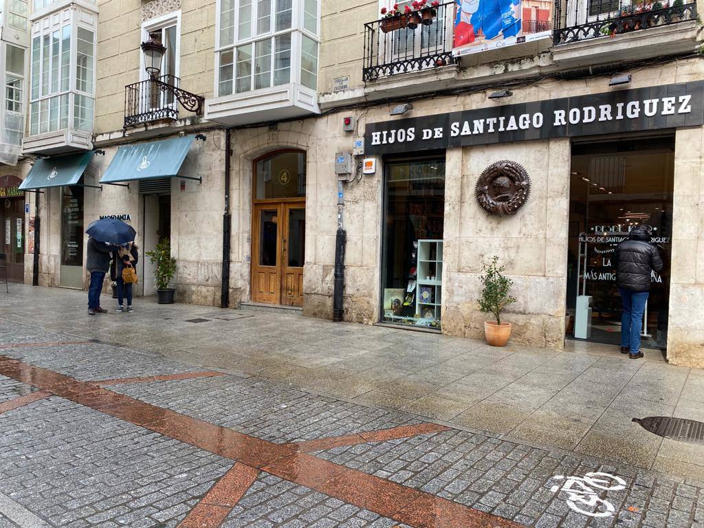 Fotos: La lluvia marca el primer día de confinamiento en Burgos