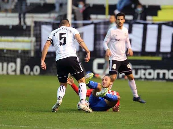 Los burgaleses logran la primera victoria de la temporada.