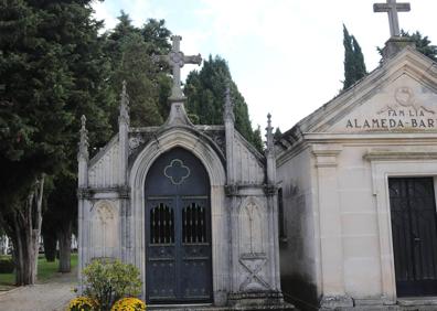 Imagen secundaria 1 - Burgos: Literatura y arquitectura en el cementerio