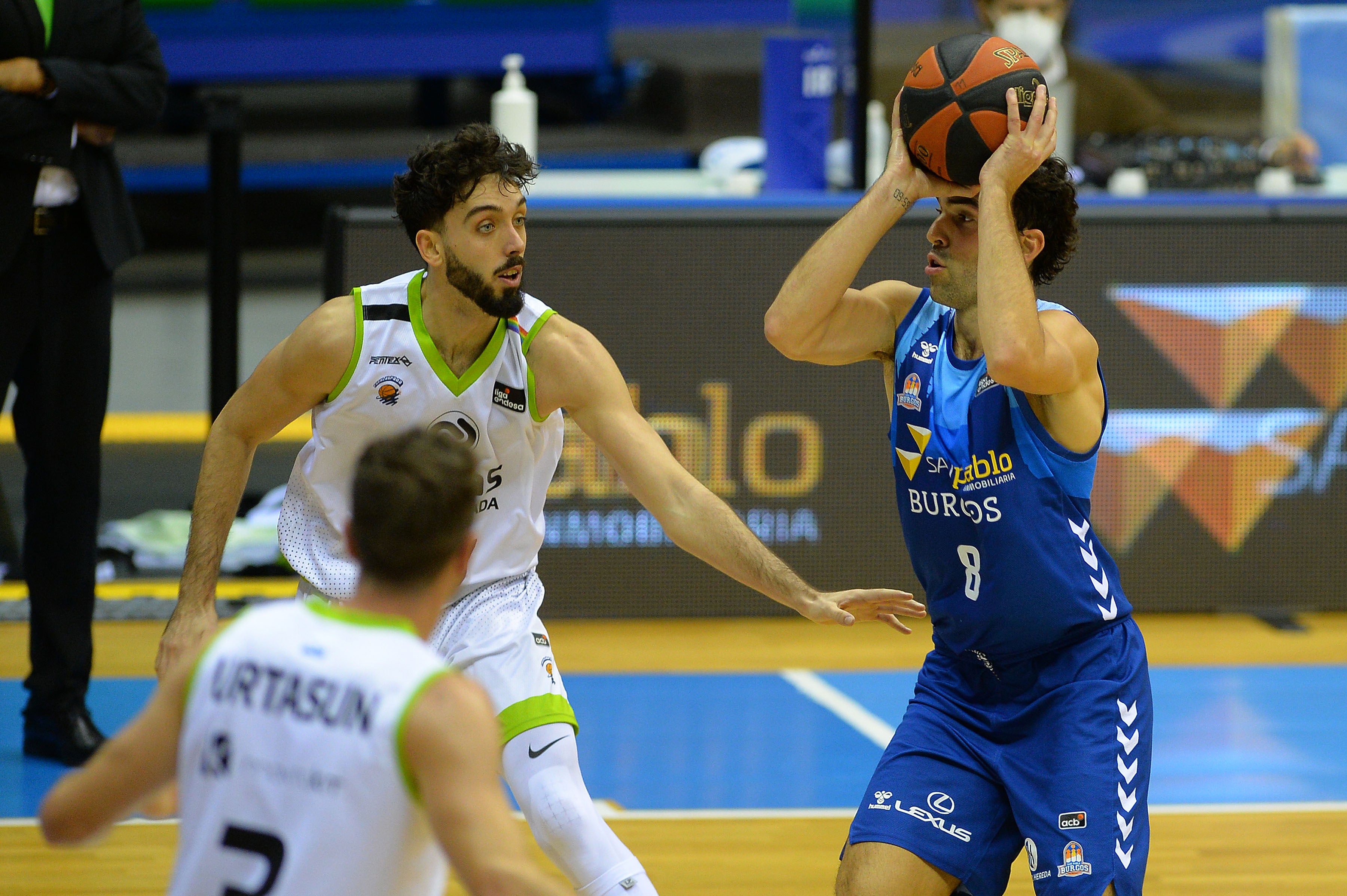 Fotos: El Hereda San Pablo cae ante Fuenlabrada en un partido plagado de bajas