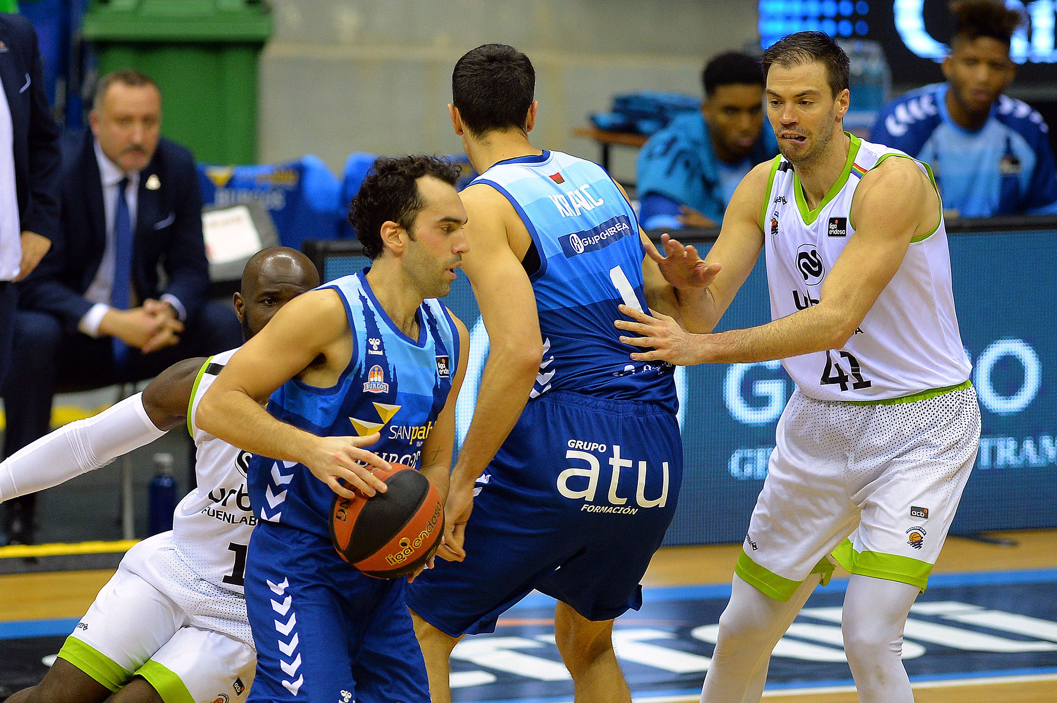 Fotos: El Hereda San Pablo cae ante Fuenlabrada en un partido plagado de bajas