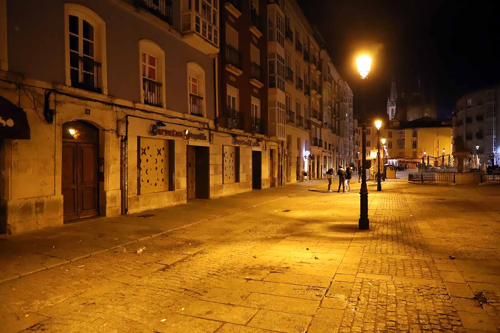 Fotos: La hostelería burgalesa echa la persiana durante al menos dos semanas