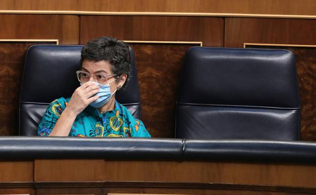 La ministra de Asuntos Exteriores, Unión Europea y Cooperación, Arancha González Laya, en el Congreso. 