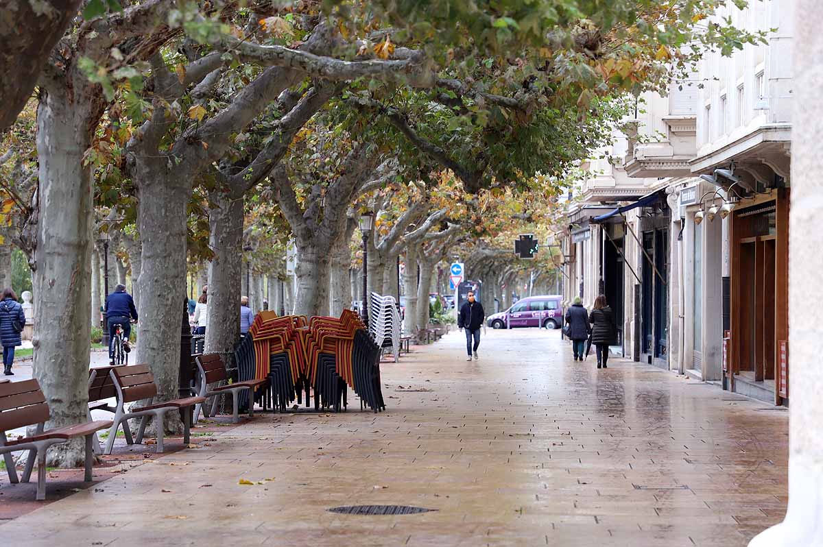 Fotos: Las compras y los paseos de mañana llegan las calles de Burgos un sábado sin hostelería