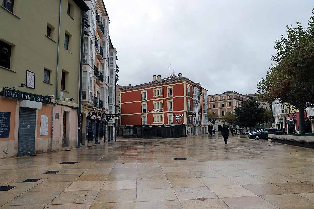 Fotos: Las compras y los paseos de mañana llegan las calles de Burgos un sábado sin hostelería