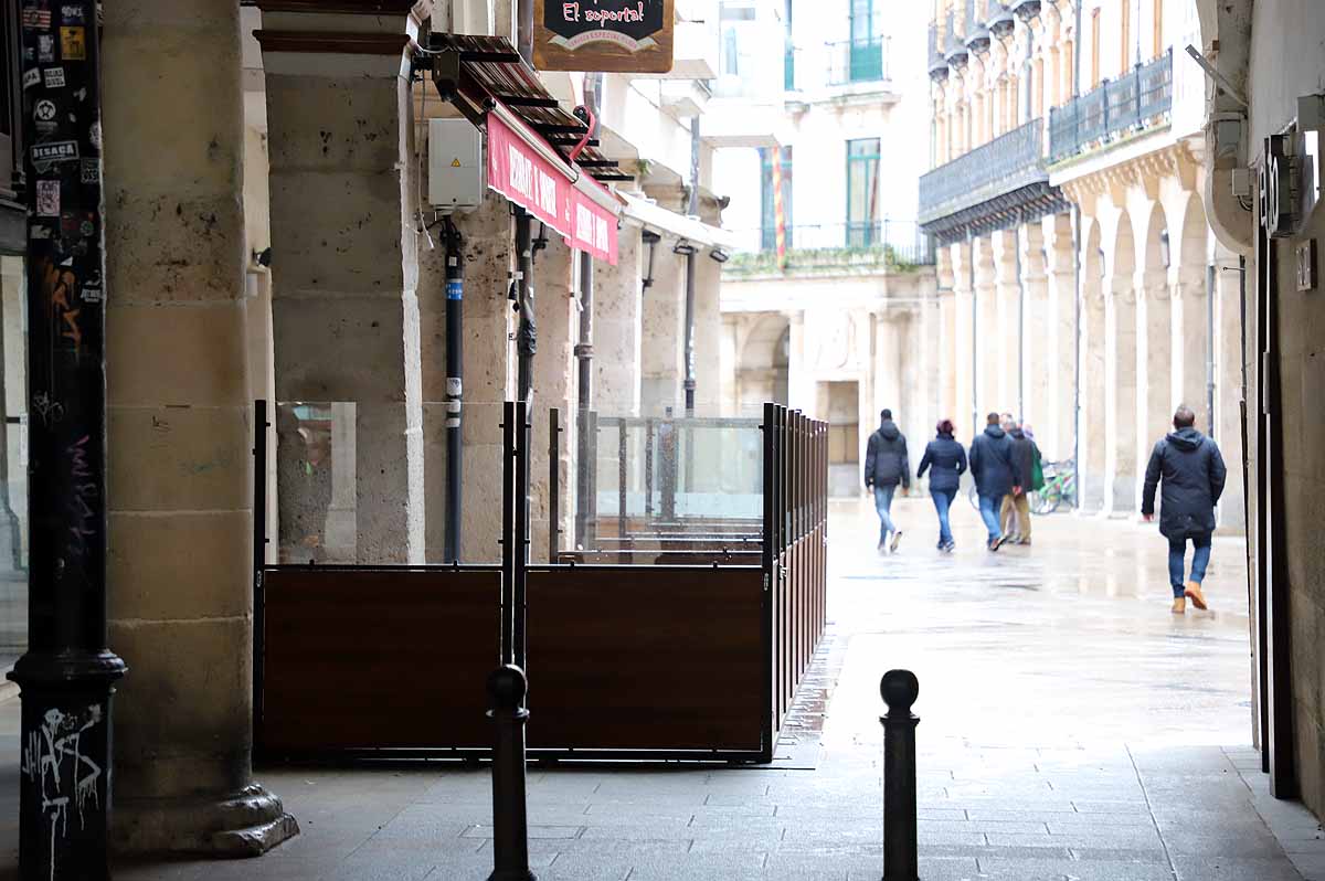 Fotos: Las compras y los paseos de mañana llegan las calles de Burgos un sábado sin hostelería