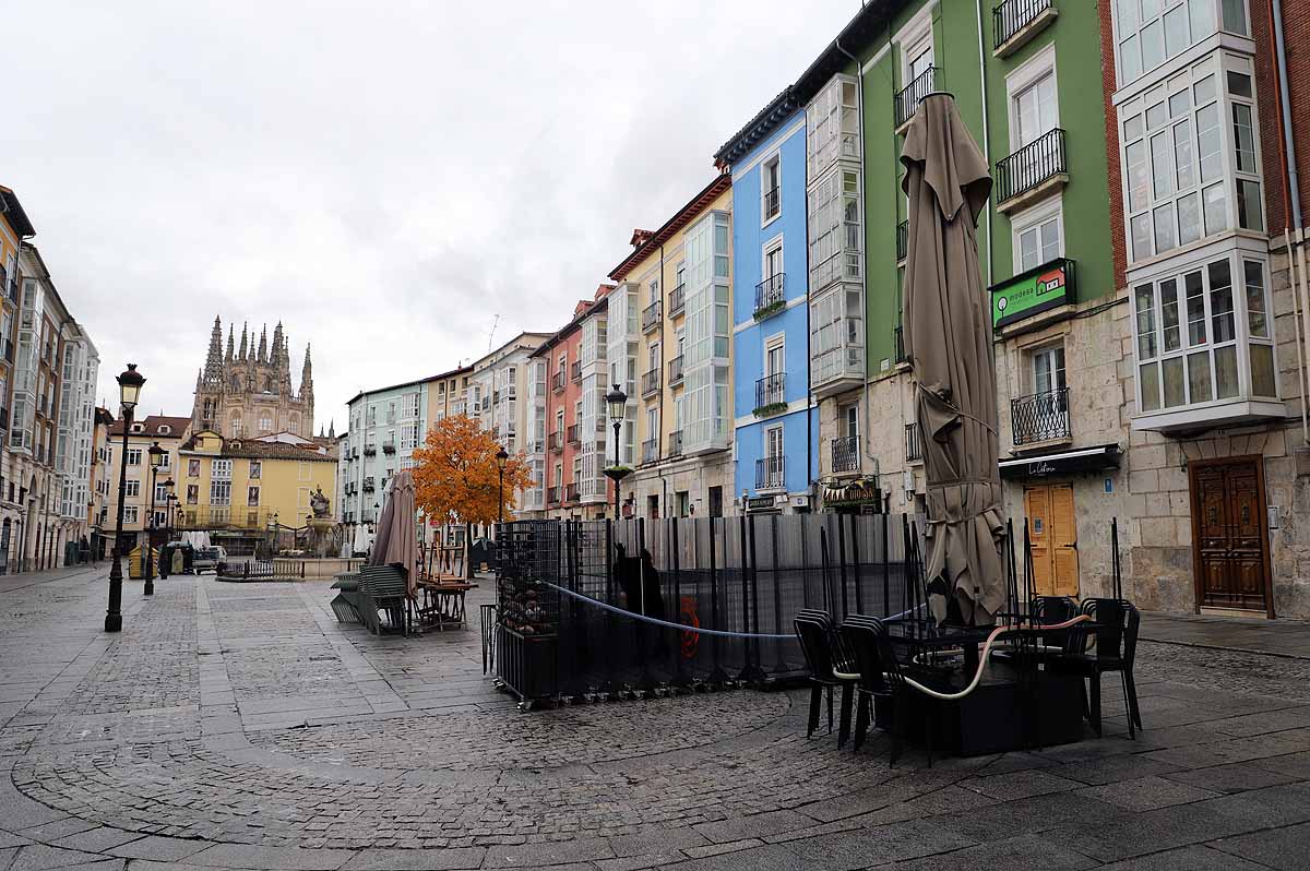 Fotos: Las compras y los paseos de mañana llegan las calles de Burgos un sábado sin hostelería