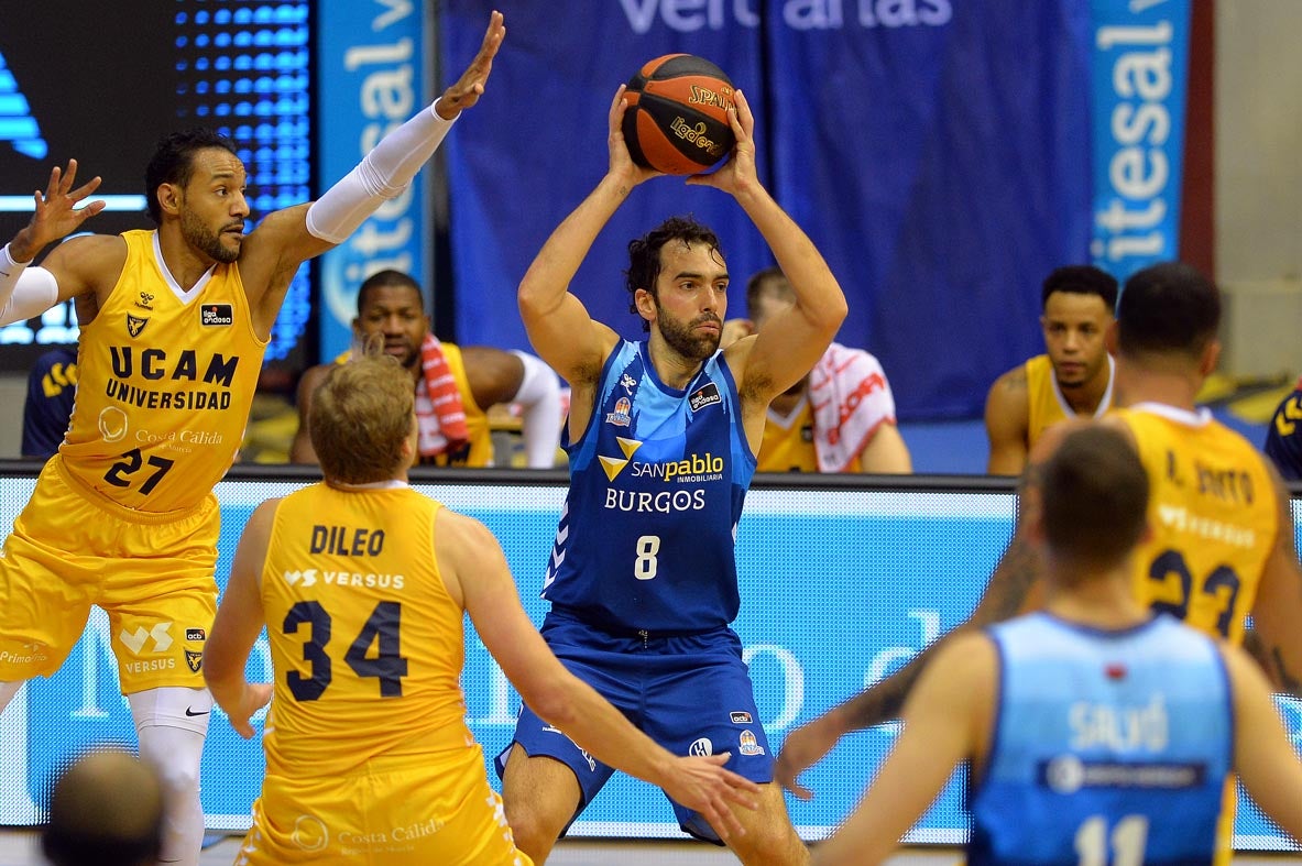 Partido entre el Hereda San Pablo Burgos y el UCAM Murcia.