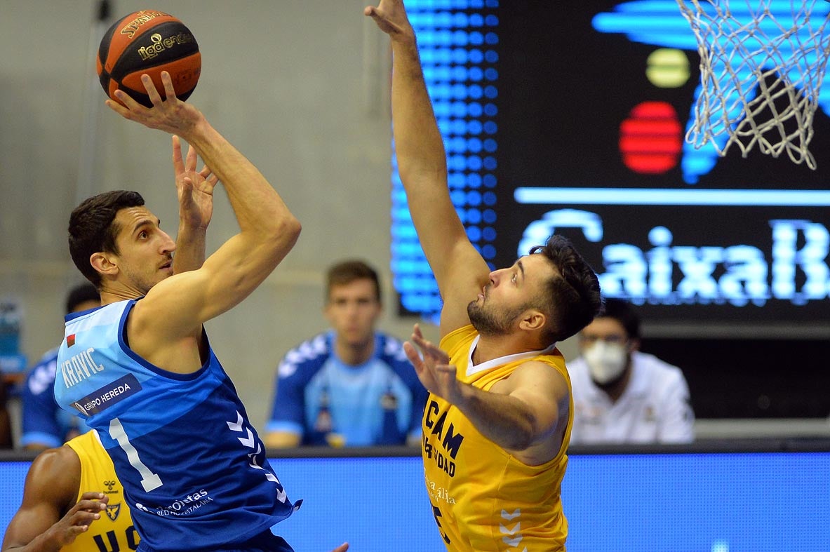 Partido entre el Hereda San Pablo Burgos y el UCAM Murcia.