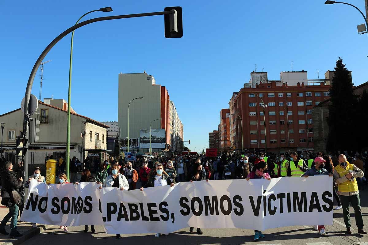 Fotos: La hostelería muestra su indignación por las calles de Burgos