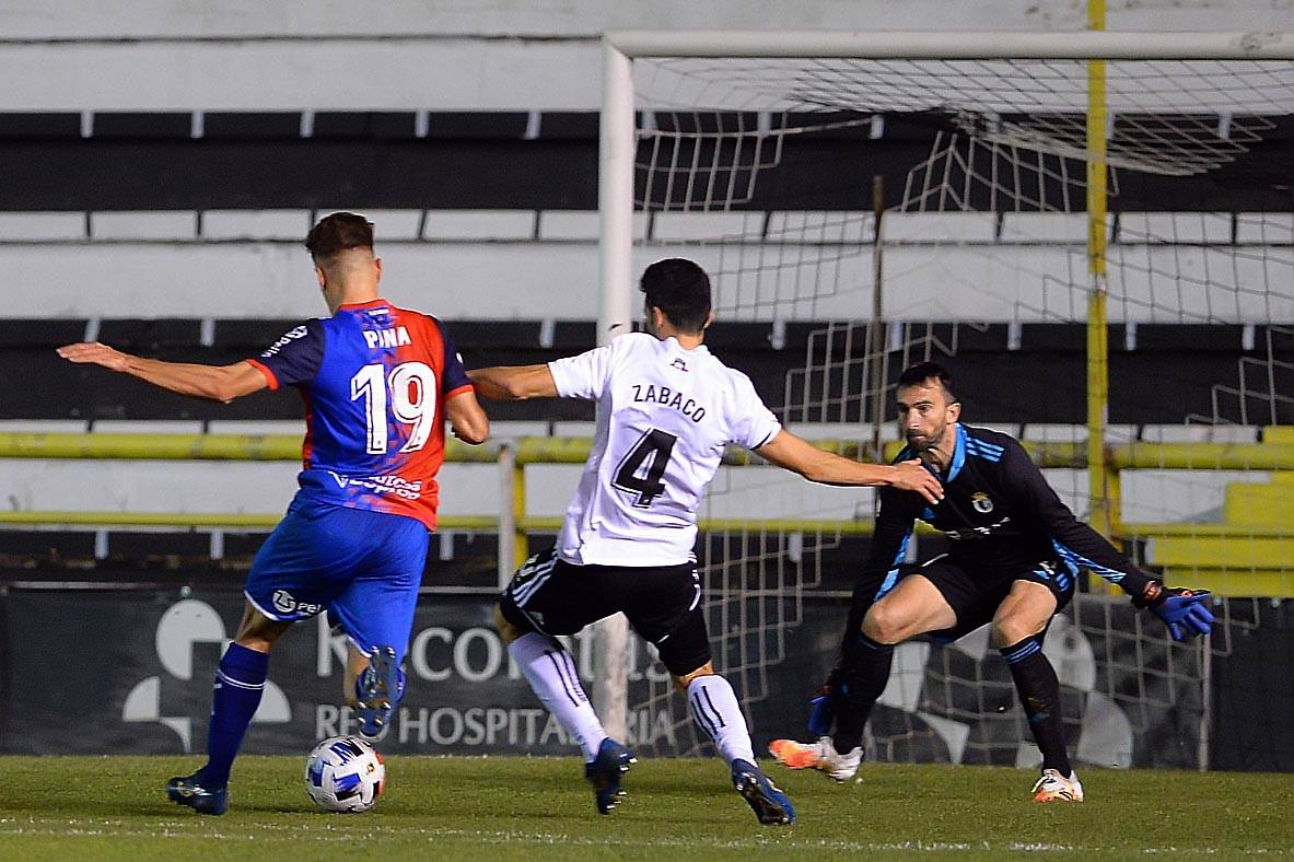 Los burgaleses perdieron 0-2 ante los asturianos.