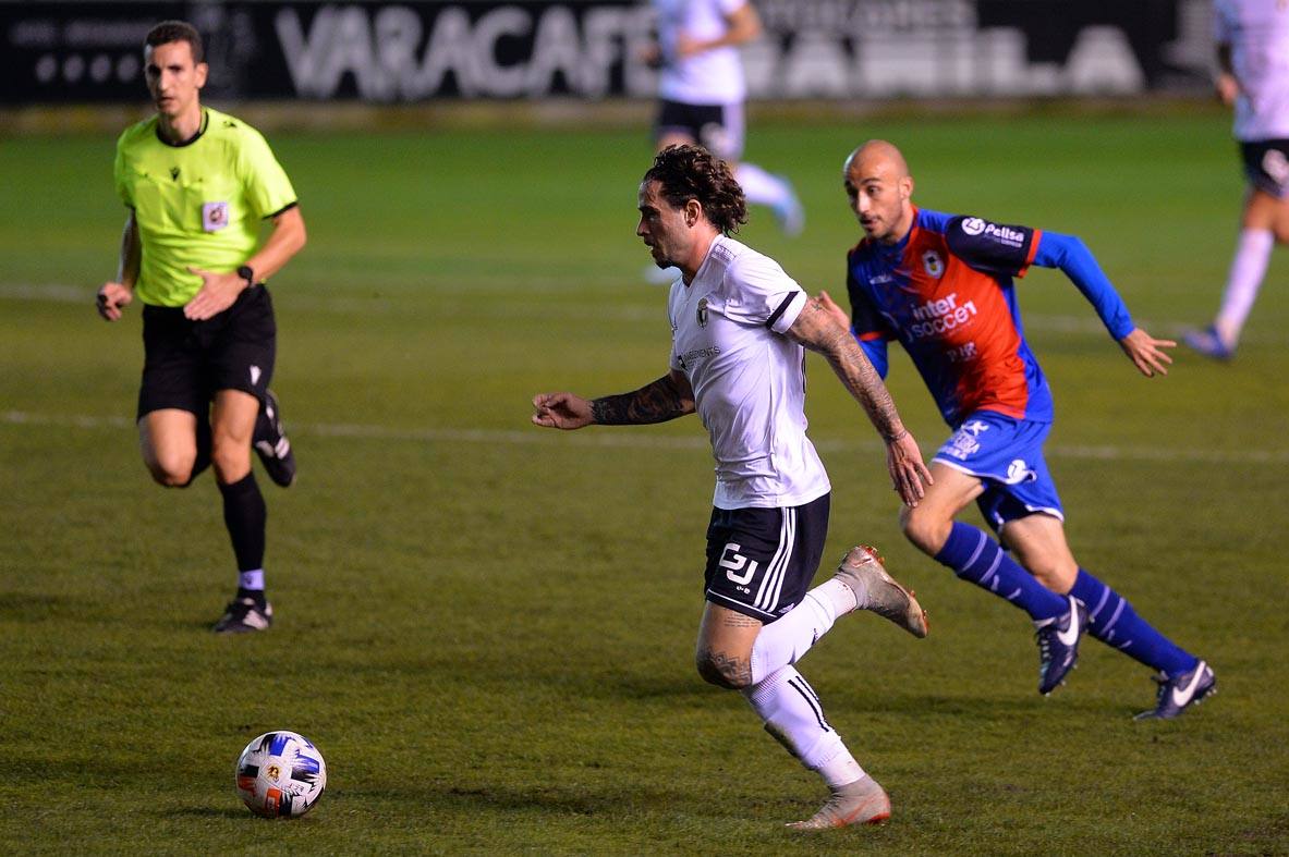 Los burgaleses perdieron 0-2 ante los asturianos.