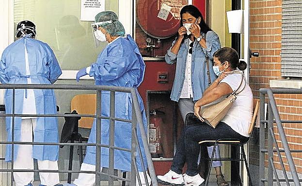 Castilla y León suma hoy 25 muertos por covid-19 en hospitales y 2.052 nuevos positivos