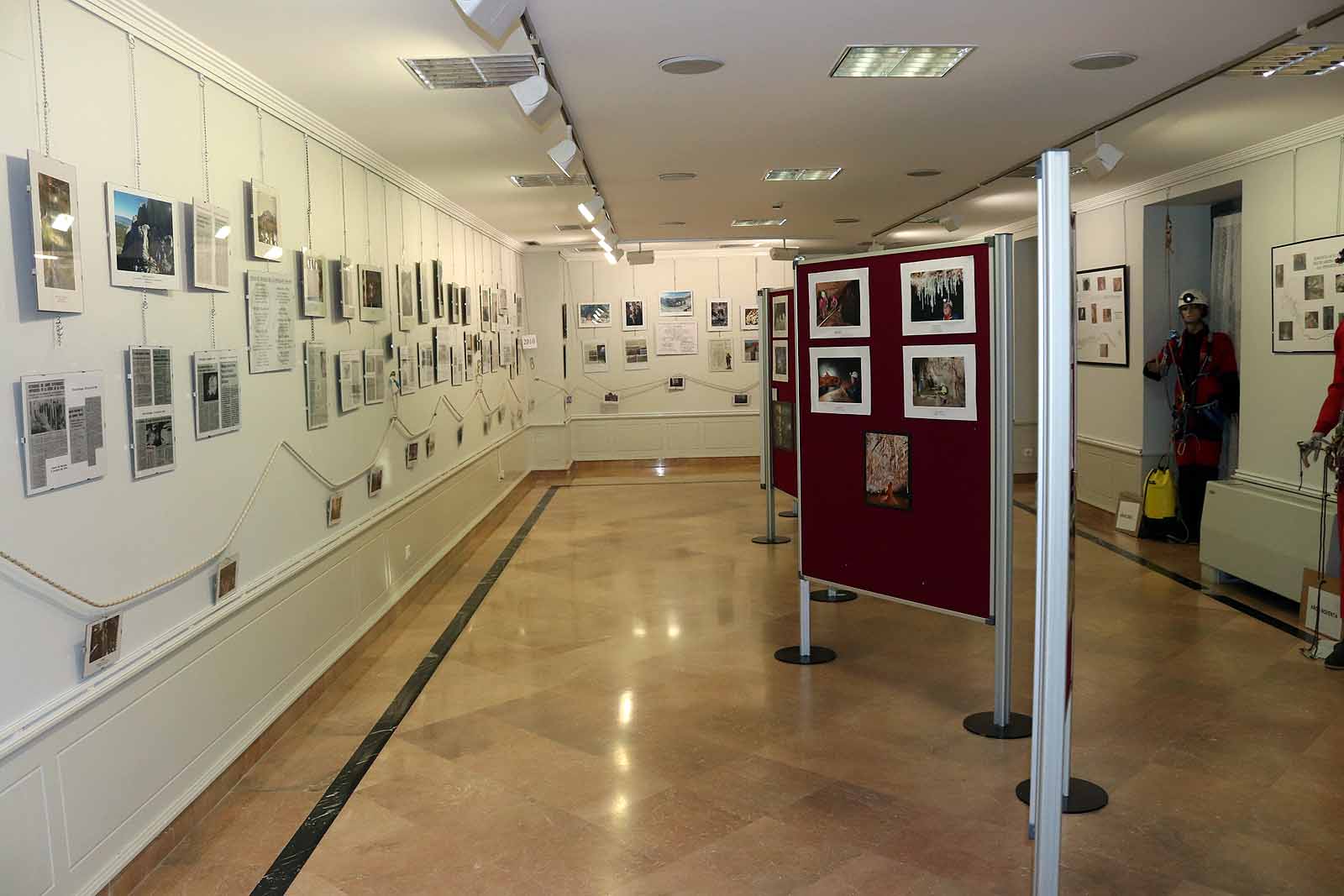 El Ayuntamiento clausura sus instalaciones ante el avance de la covid.