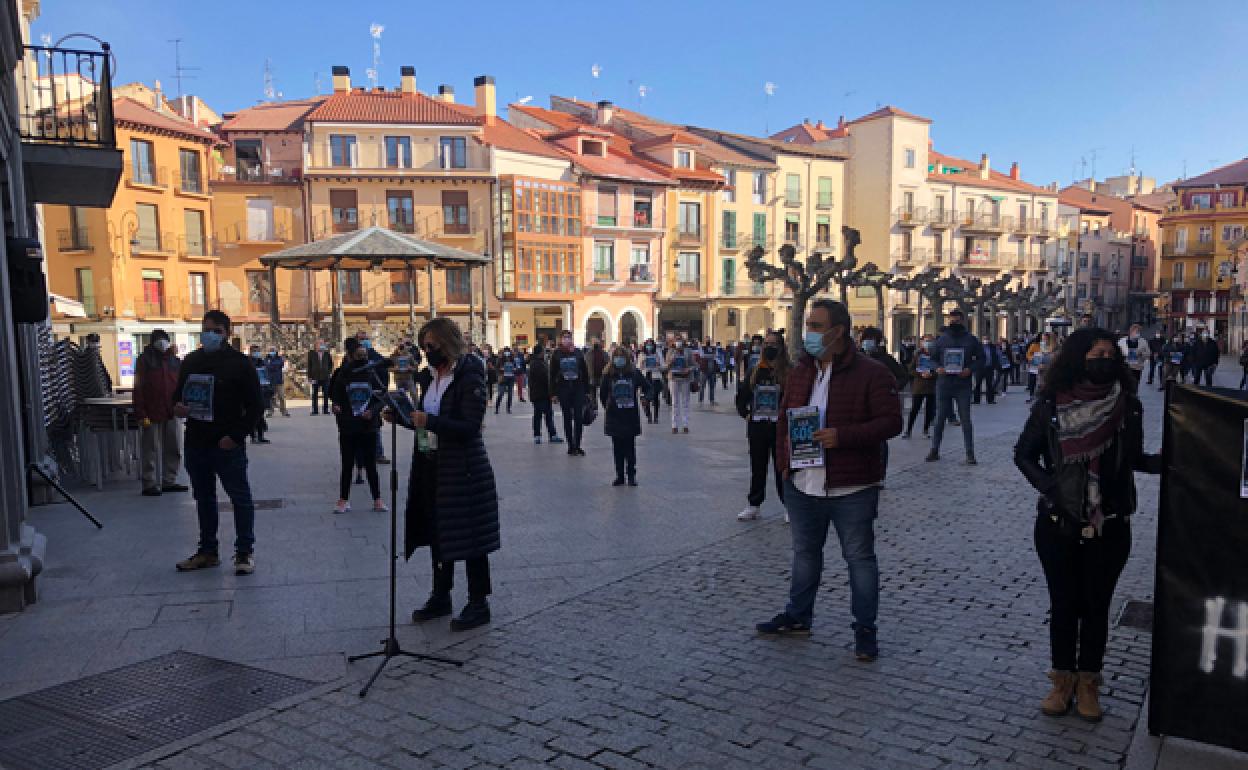 Lectura del manifiesto en la Plaza Mayor de Aranda. 