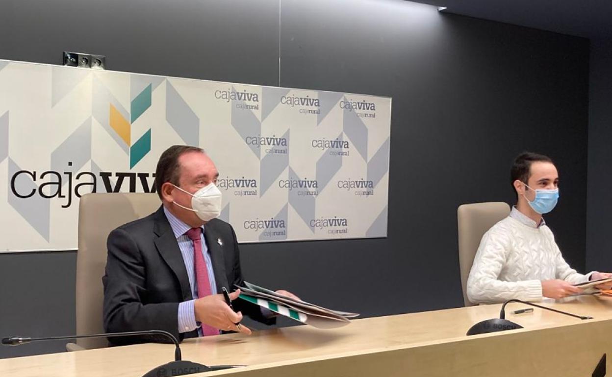 Sobremonte y Peso rubricaron el acuerdo. 