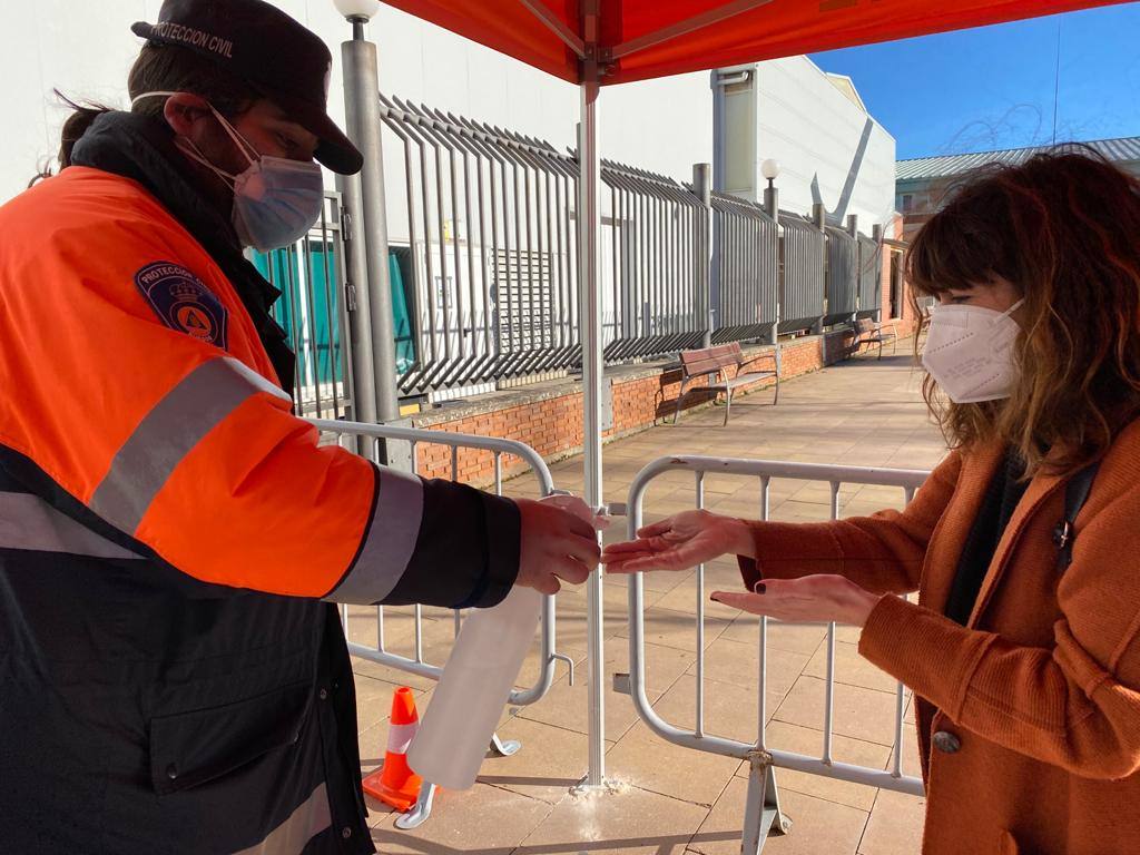 Fotos: Los burgaleses responden desde primera hora de la mañana en el cribado masivo