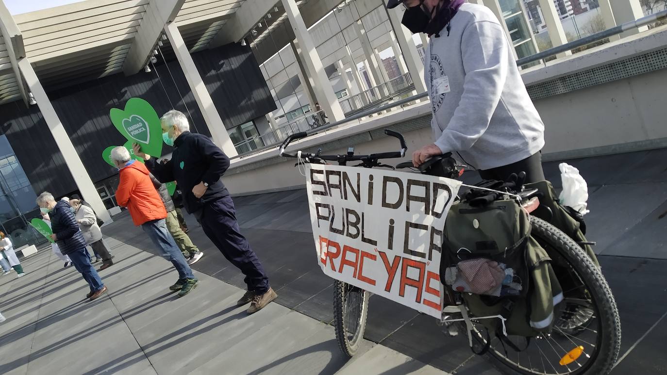 Fotos: Concentración contra el decreto sanitario de la Junta