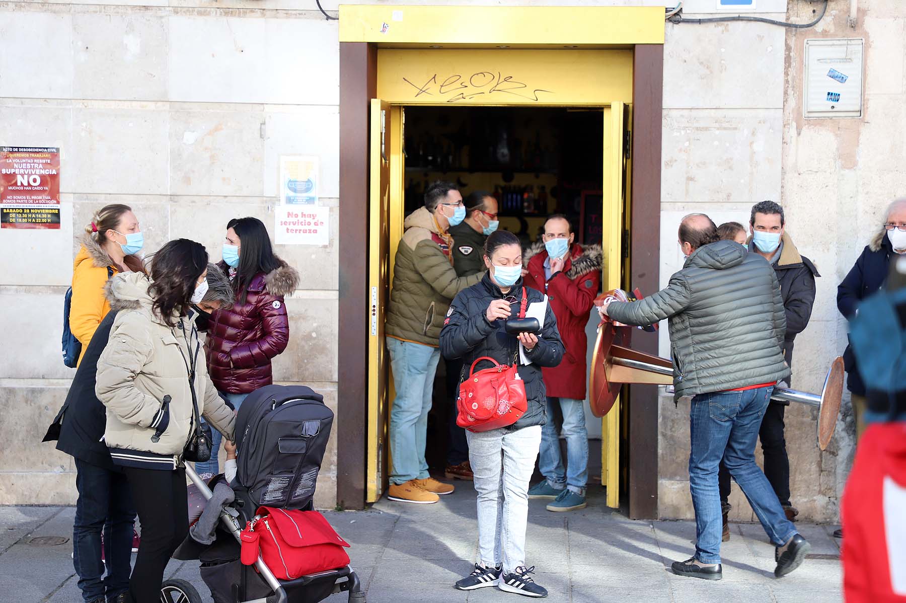 Fotos: La hostelería burgalesa abre sus puertas como protesta