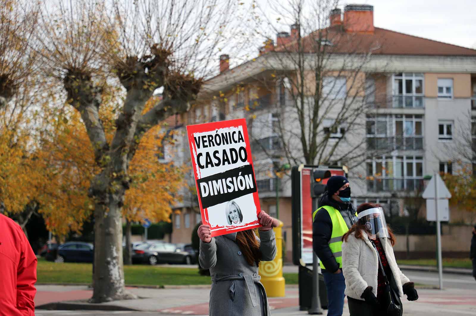 Fotos: Un millar de hosteleros sale a la calle para reclamar la apertura de sus locales