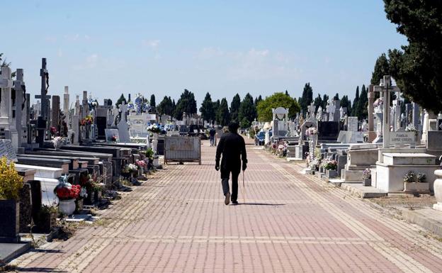 Castilla y León registra la tercera tasa bruta más elevada de fallecidos con la covid identificada