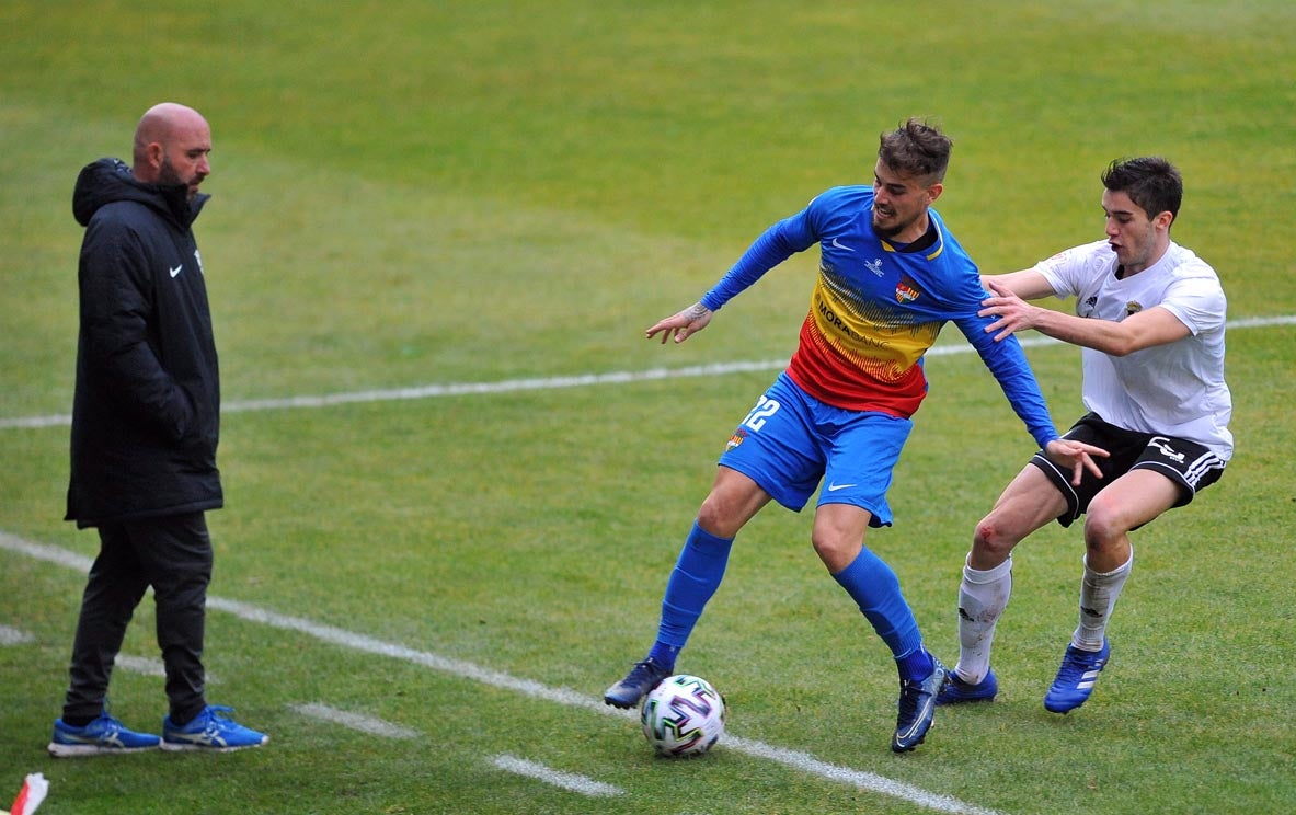 Fotos: El Burgos CF se apunta a la Copa