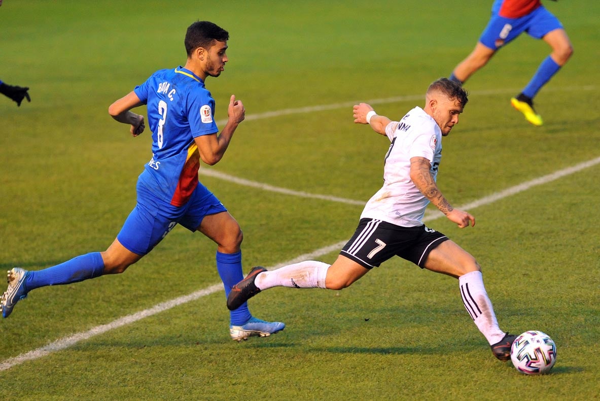 Fotos: El Burgos CF se apunta a la Copa