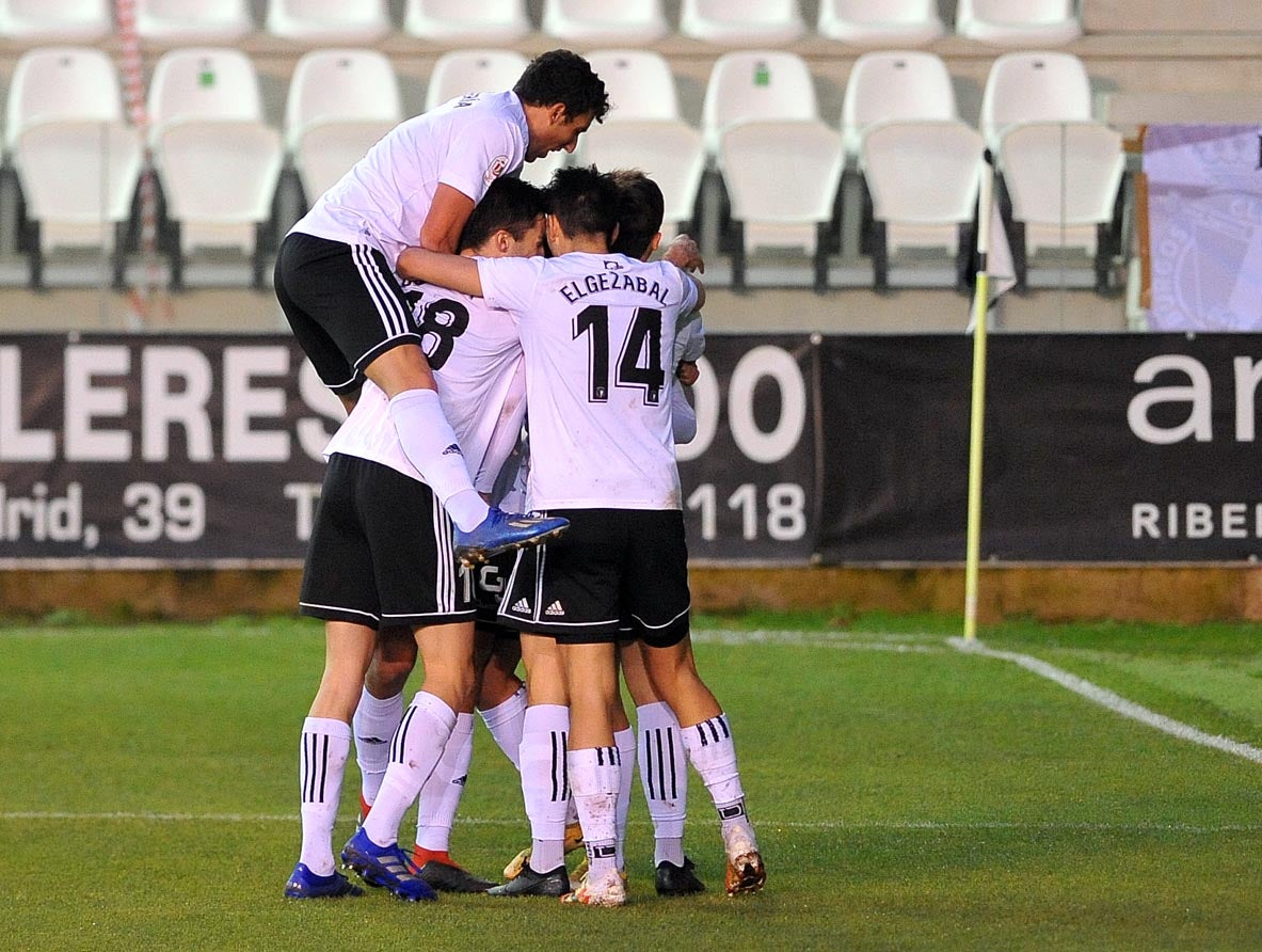 Fotos: El Burgos CF se apunta a la Copa