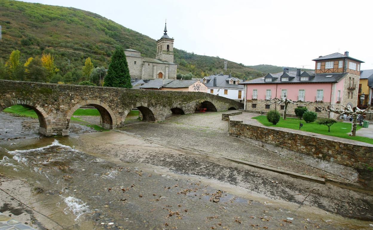 Puente de los Peregrinos en Molinaseca.