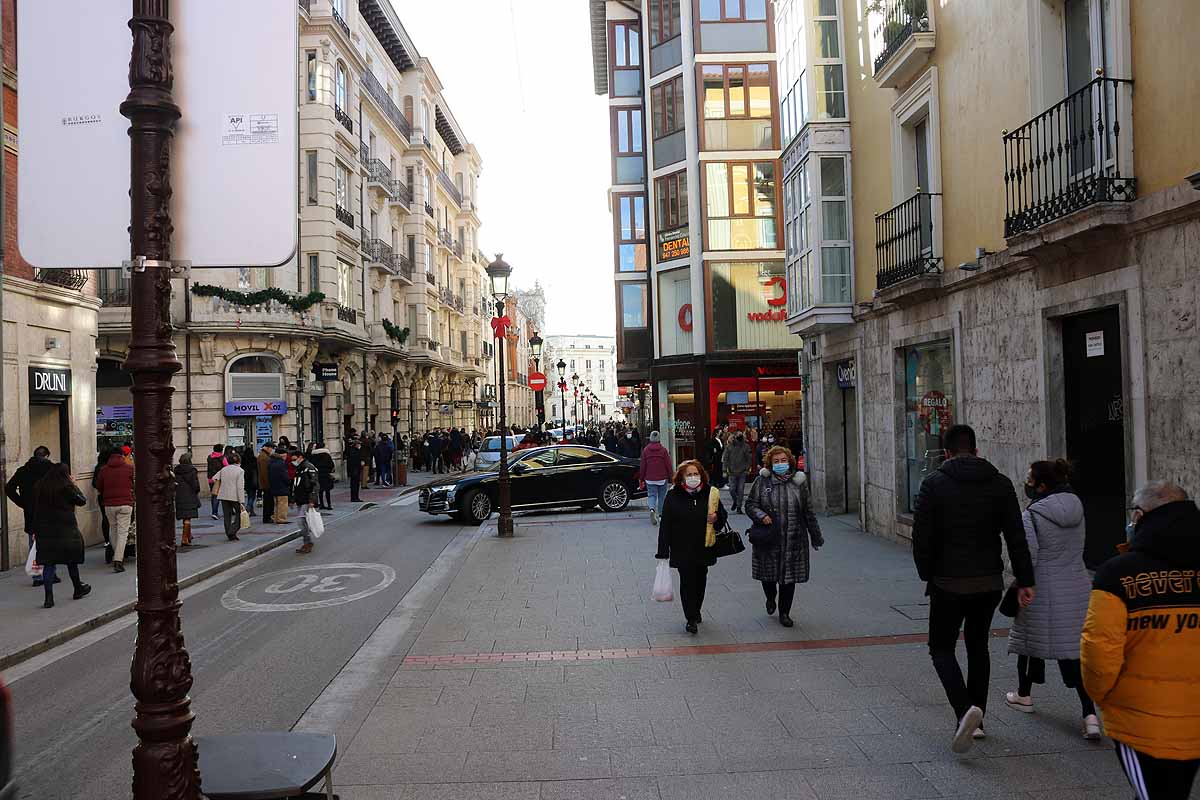 Fotos: Compras de última hora y vermús se hacen con el centro de Burgos