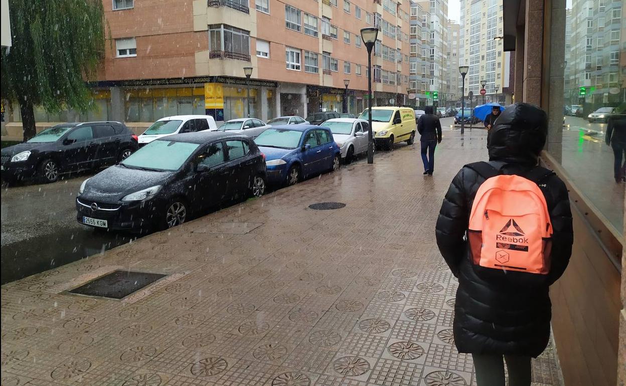 La cota de nieve bajará hasta los 600 metros el viernes.