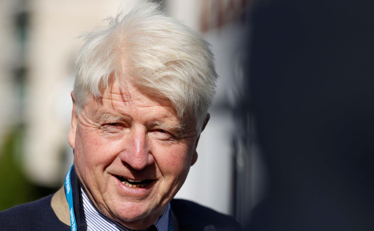 Stanley Johnson, el padre del primer ministro británico, Boris Johnson. 