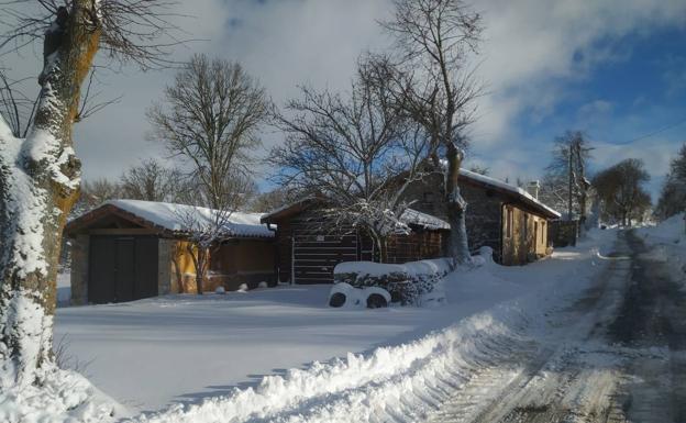 La nieve marca el primer fin de semana del año en la provincia