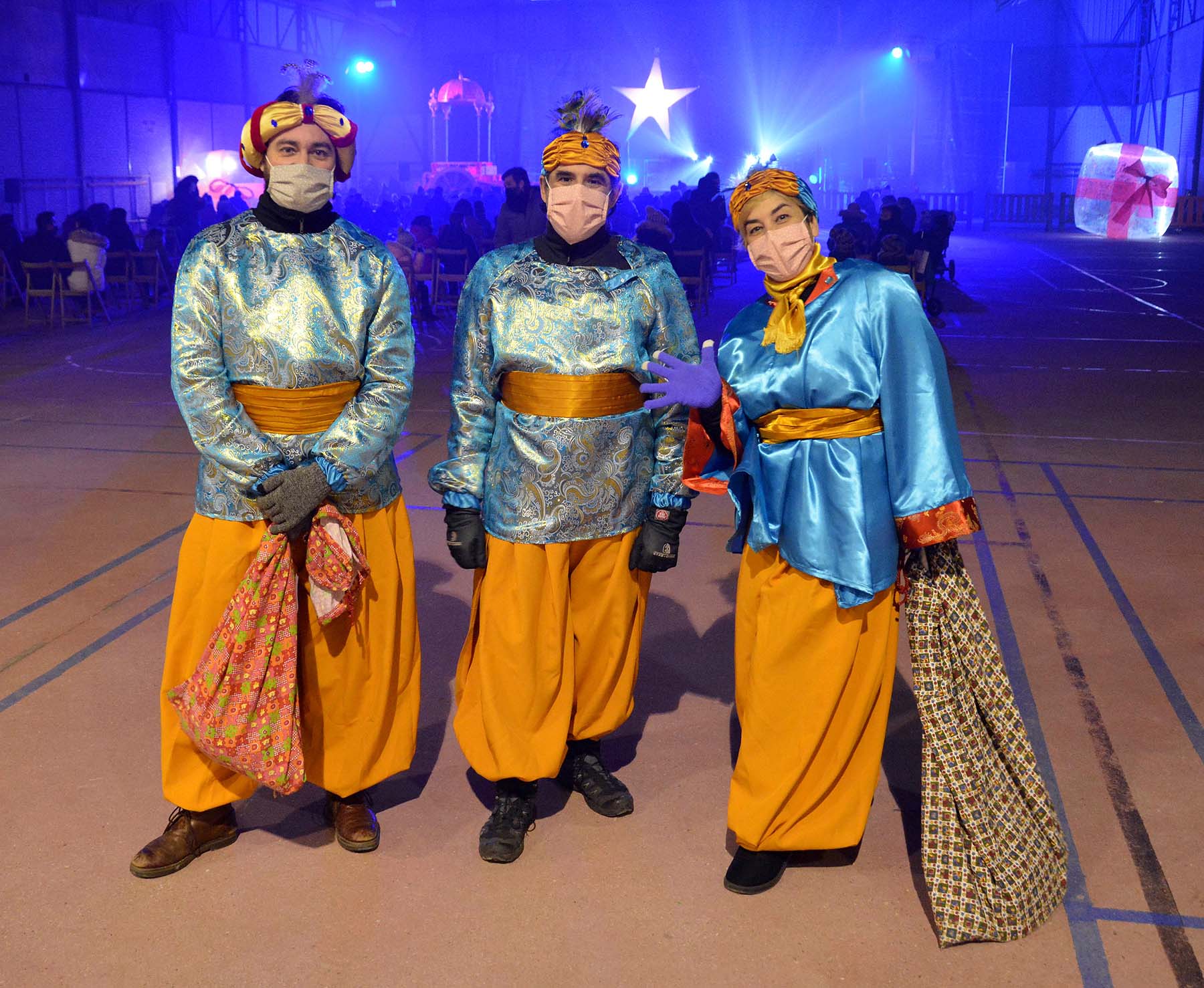 Fotos: Los Reyes Magos visitan Burgos a pesar de la pandemia