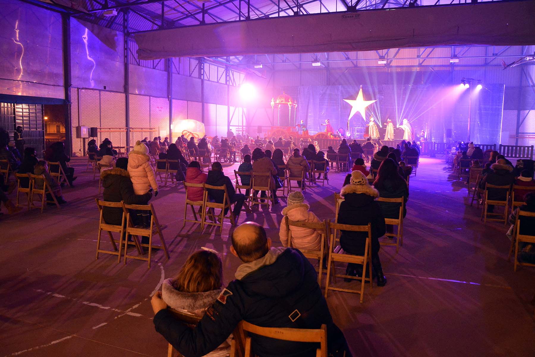 Fotos: Los Reyes Magos visitan Burgos a pesar de la pandemia