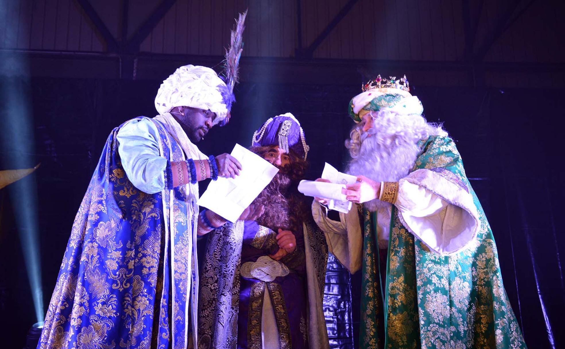 Los reyes Magos no han querido faltar a la cita con los más pequeños. 