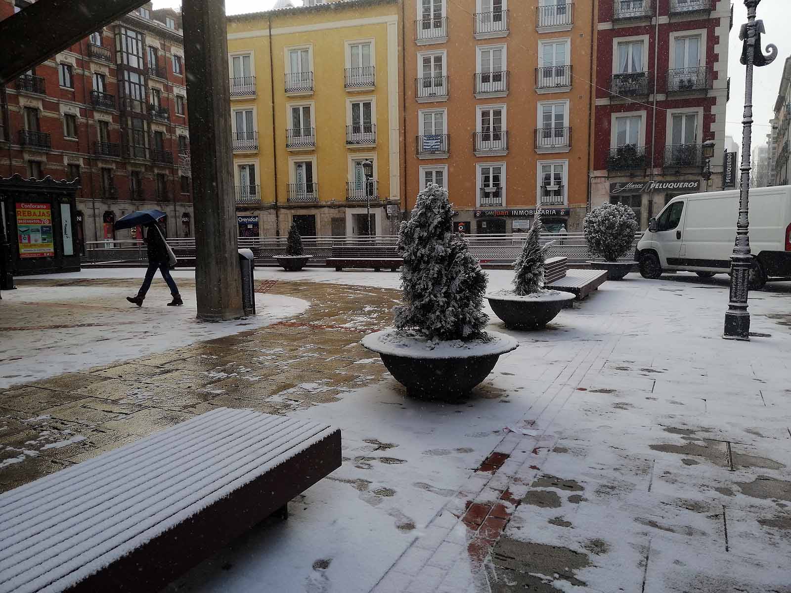 Fotos: La nieve cubre el centro de la ciudad