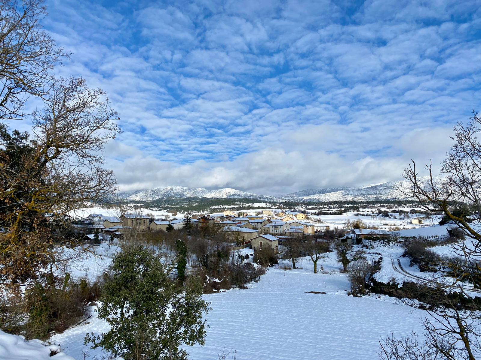 La nieve está dejando estampas espectaculares en la provincia, como esta de Extramiana. 