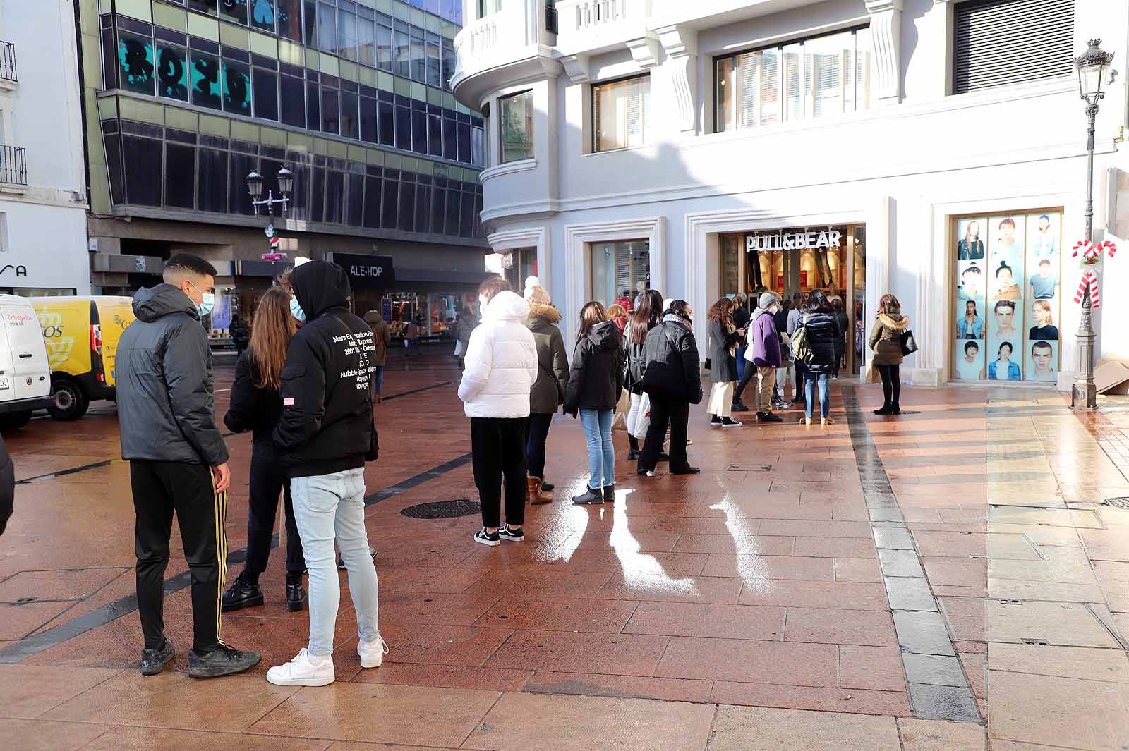 Fotos: Colas en algunos establecimientos para aprovechas las ofertas de invierno