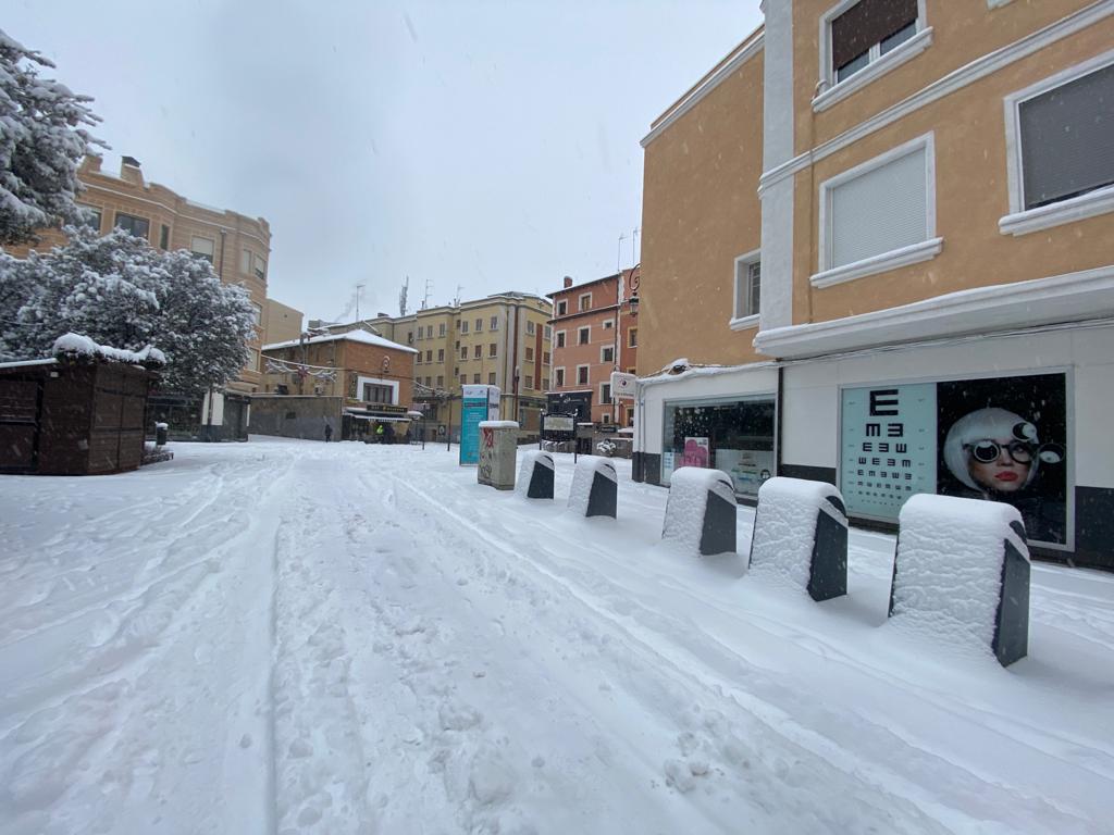 Fotos: Aranda de Duero se levanta cubierta de nieve