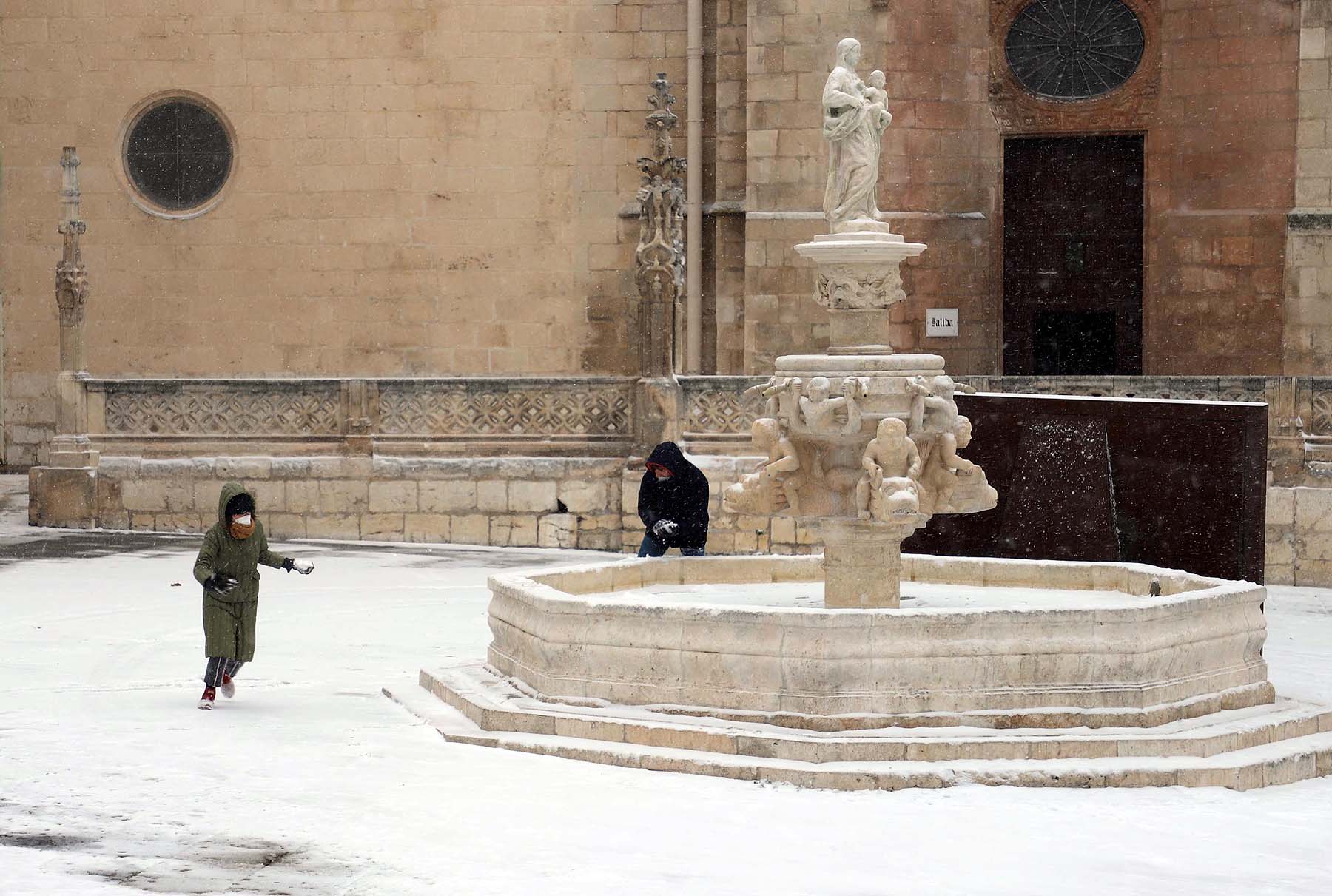 Fotos: Burgos se cubre de nieve gracias a Filomena