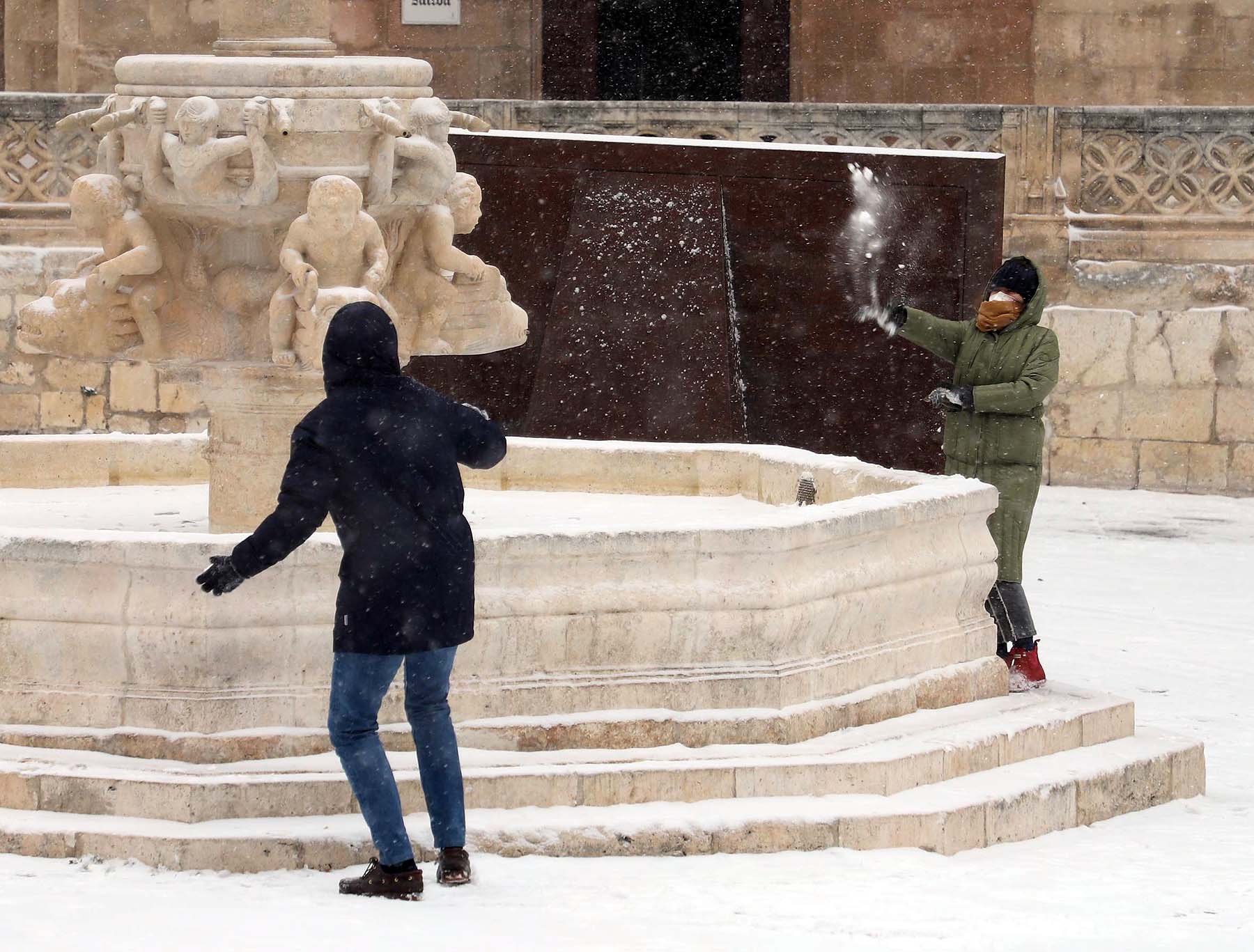 Fotos: Burgos se cubre de nieve gracias a Filomena