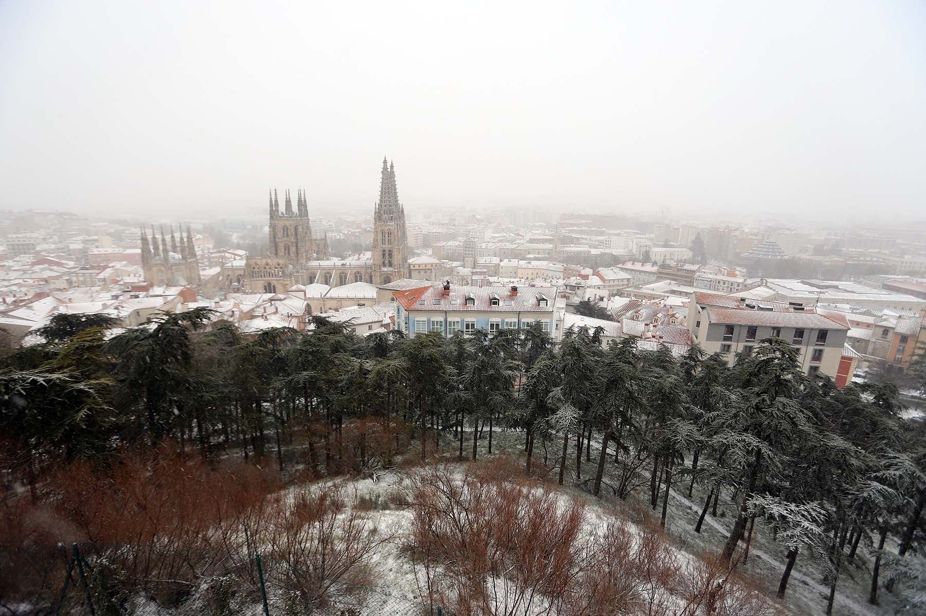 Fotos: Burgos se cubre de nieve gracias a Filomena