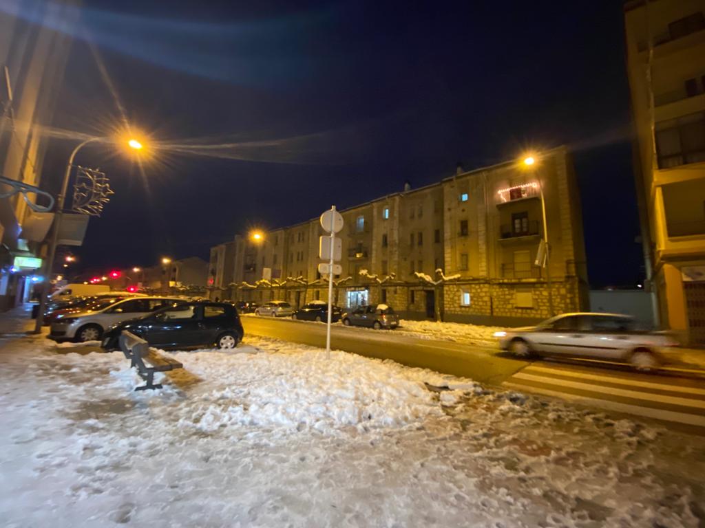 Fotos: Aranda mantiene nieve en las calles tras el paso de Filomena