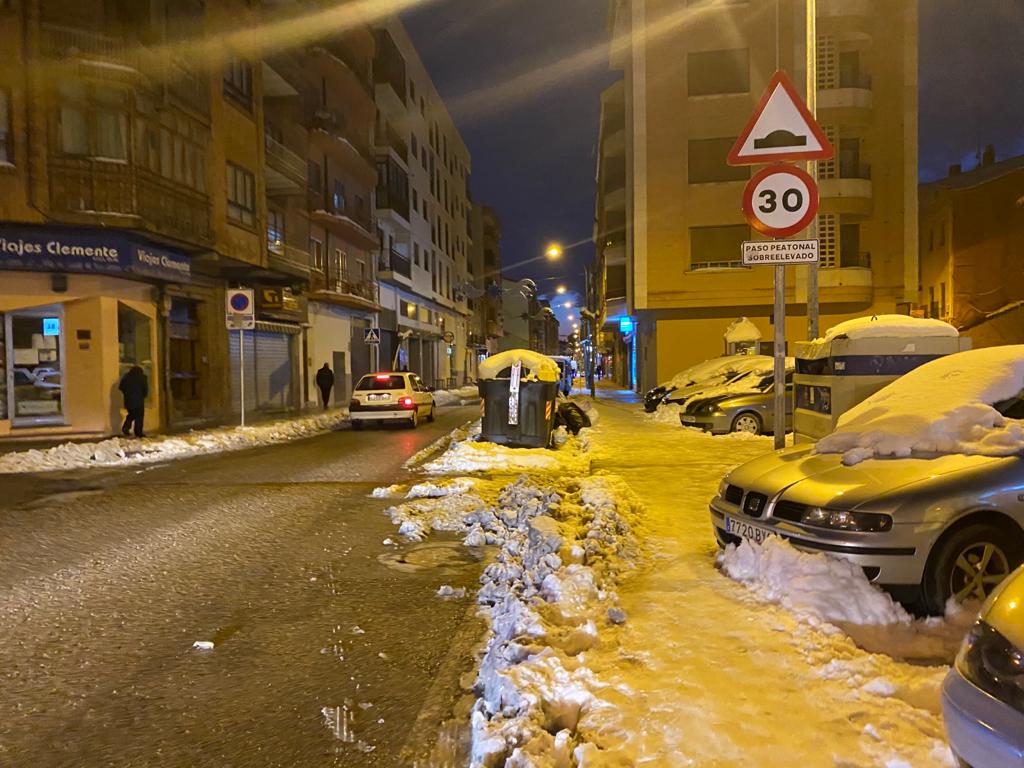 Fotos: Aranda mantiene nieve en las calles tras el paso de Filomena