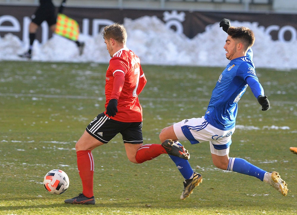 Fotos: El Burgos CF golea al Real Oviedo B